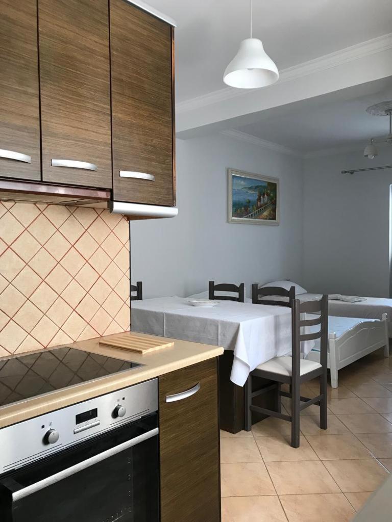Alfa Apartaments Саранда Экстерьер фото
