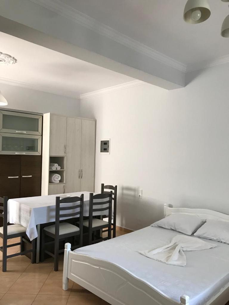 Alfa Apartaments Саранда Экстерьер фото