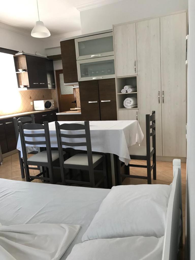 Alfa Apartaments Саранда Экстерьер фото